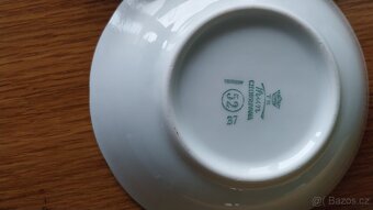 Československé hrnky, kompotové misky, šálky,džbán - 5