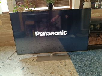 4k tv Panasonic - 5