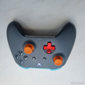 Microsoft Xbox Wireless Controller - 5