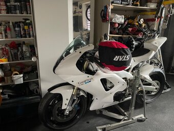Suzuki rmz450,Honda 1000cbr ,yamaha r1 1000 - 5