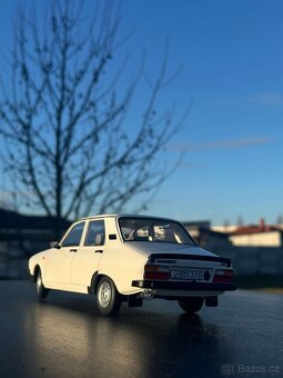 RENAULT/ DACIA zberatelsky model v mierke 1:18. - 5
