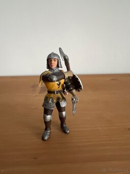 Schleich rytíř s sekerama - 5