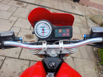 Ducati Monster 750 - 5
