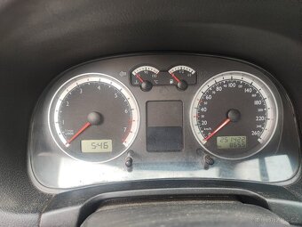 VW Bora 1.6 77kw - 5