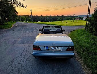 Mercedes W124 cabrio - 5