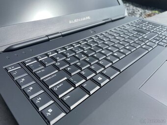 17" Dell Alienware 17 R4 - CPU i7 / GTX980 8GB - 5