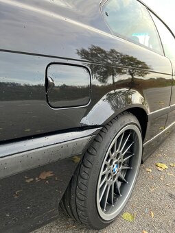 BMW e36 328i coupe - 5
