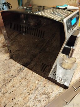 Automatické espresso De'Longhi ETAM 29.660.SB - 5