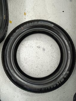 Pneu Michelin 175/60R18 Toyota Aygo - 5