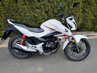 Honda CB 125F - 5