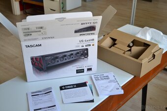 Zvuková karta TASCAM US-4x4HR - 5