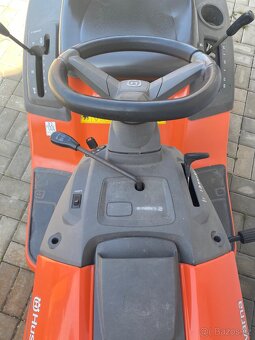 Zahradní trakturek Husgvarna CT126 - 5