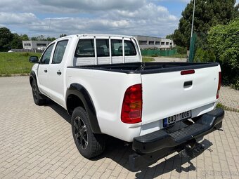 Toyota Hilux 2.5 TD naj: 69837 km - 5