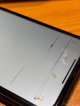Prodám iPhone 11 – 128 GB – funkční, ale s vadami - 5