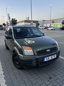 Ford Fusion - 5