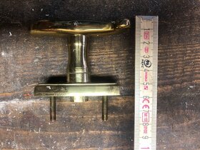 Mosazná klika a madla na šuplík - 5