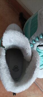 Dívčí brusle vel 34 - 21,8 cm - 5