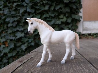 Schleich - stáj pro koně - 5