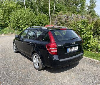 Kia ceed 1.6 crdi 84 kw. kombi Rv 2008. STK 09/26 - 5