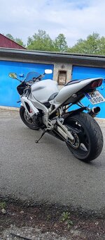 Yamaha YZF R1 110kw r.v.2002 - 5