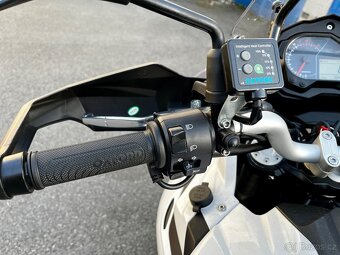 Benelli TRK 502 cestovní motorka - 5