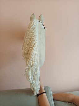 Larden Hobby Horse Lady - 5