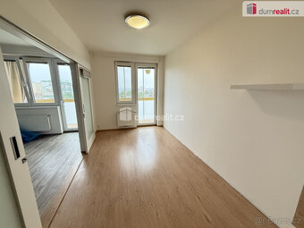 Pronájem bytu 3+kk 70 m2 lodžie garážové stání - 5