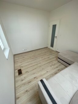 Pronájem novostavby RD se zahradou, Praha východ, Zlonín. - 5