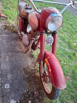 Jawa 250 Kývačka - 5
