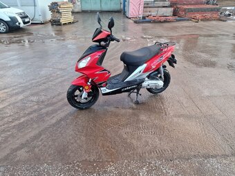 Skútr motocykl Motorro Polly 50, najeto 6700km, držák kufru, - 5