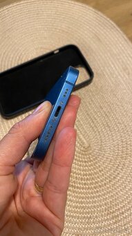 Prodám modrý iPhone 13 128GB - 5