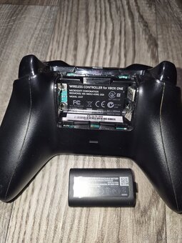 Originální microsoft Xbox one bezdrátový ovladač model 1537 - 5