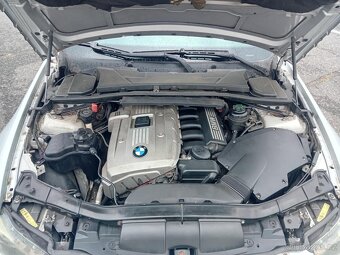 BMW E91 325XI - 5