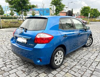 Toyota Auris 1.3 VVT-i, původ ČR 2010, naj. 93 000km - 5