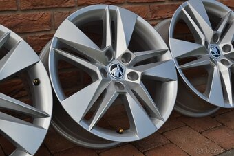 5x112 R17 Hliníkové disky Originál Škoda Superb - 5