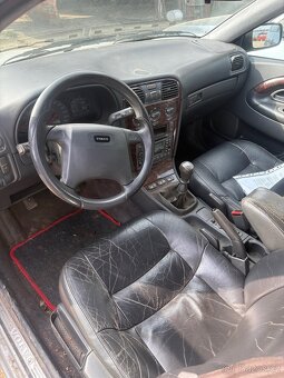 Volvo V40 cely vůz po dílech - 5