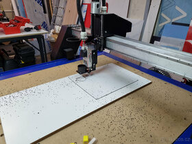 CNC Frezka 2100x3000mm s možností vákuového držení - 5