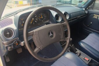 Mercedes 220D W123 1978 - 5
