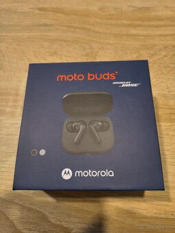 Motorola Edge 20 + Moto Buds+ + Moto Tag - 5