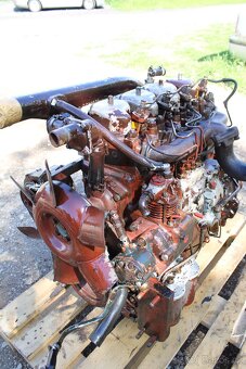Zetor 7011 7045  motor kompletní výborný stav záruka - 5
