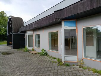 Skladové a prodejní prostory na střední Moravě - 5