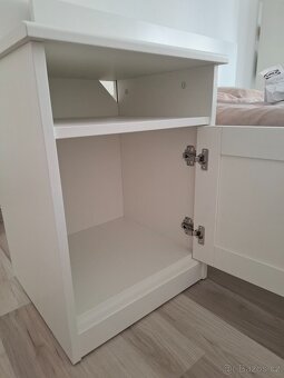 Nocni stolek Songesand Ikea - 5