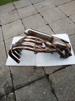 Originální svody výfuku HONDA s katalyzátorem stav nových - 5