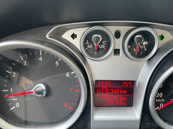 Ford Focus kombi 1.6 benzin - 5