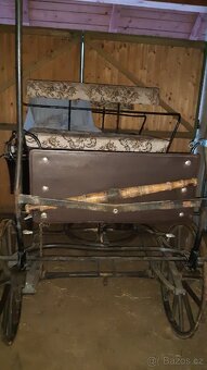 Bryčka za koně na pár + ojky na jednospřeží - 5