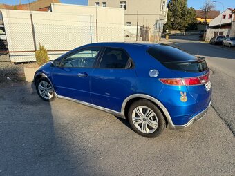 Honda Civic 5DR 1.4 benzín - 5