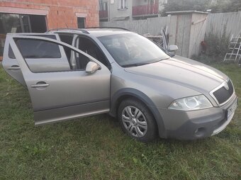 Octavia 2 Scout 2.0 TDI 103kw ročník 2007 - 5