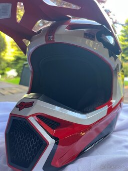 Fox v1 helma - 5