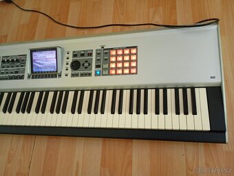 Roland Fantom X8 - 5