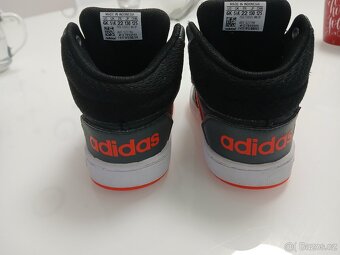 Adidas tenisky 22 - 5